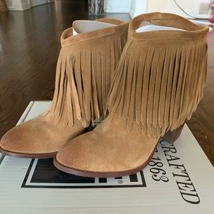 Frye Iliana fringe bootie- size 10